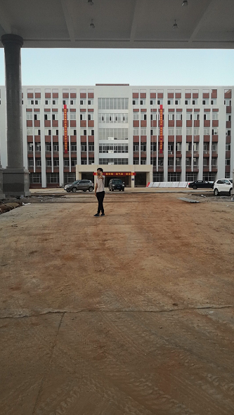 学校4(图1)