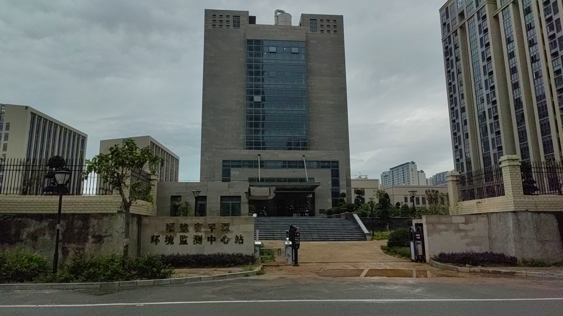 福建省平谭环境监测中心站纯水设备(图1)